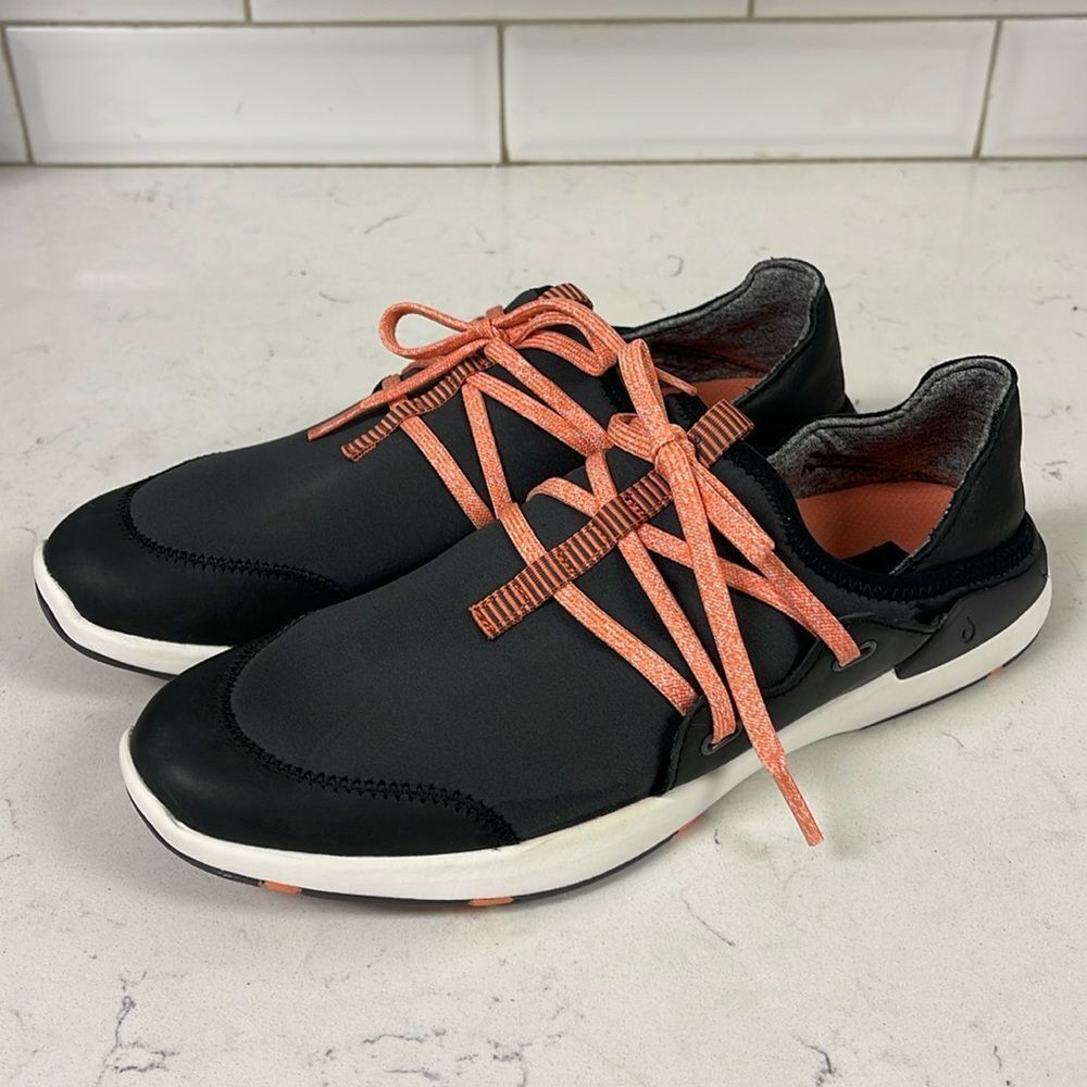 OLUKAI MIKI LI SHOES - WOMEN'S PAVEMENT/BLACK 8